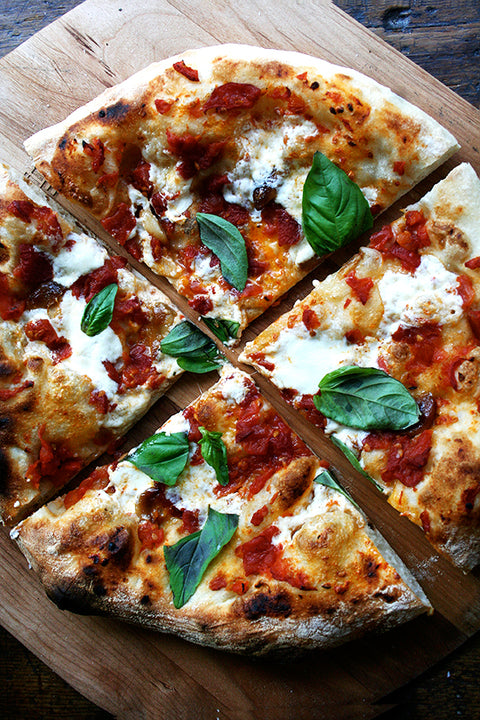 Oven Roasted Tomato and Garlic Pizza