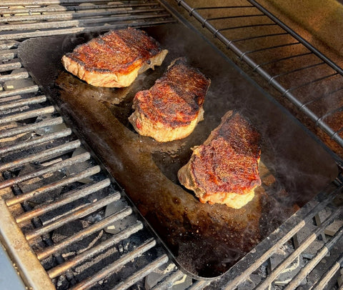 The Best Way to Sear a Steak Isn't on Your Grill Grate, It's on a Baking Steel - Baking Steel ®